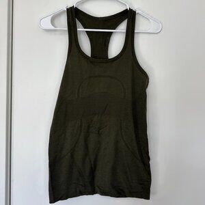 Swiftly Tech Racerback Tank Top 2.0 Waist Length Size Small
